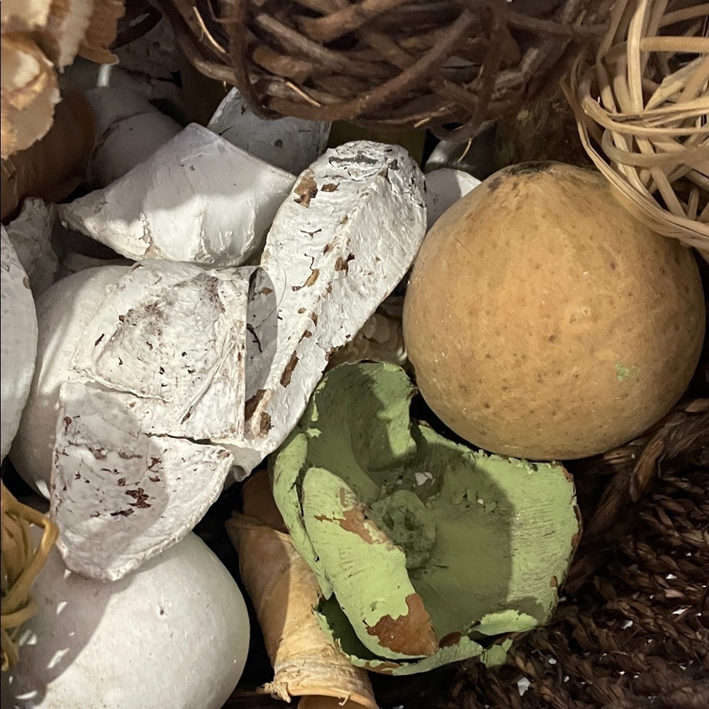 Decorative fillers for baskets and bowls neutral tones - Picture 3 of 3